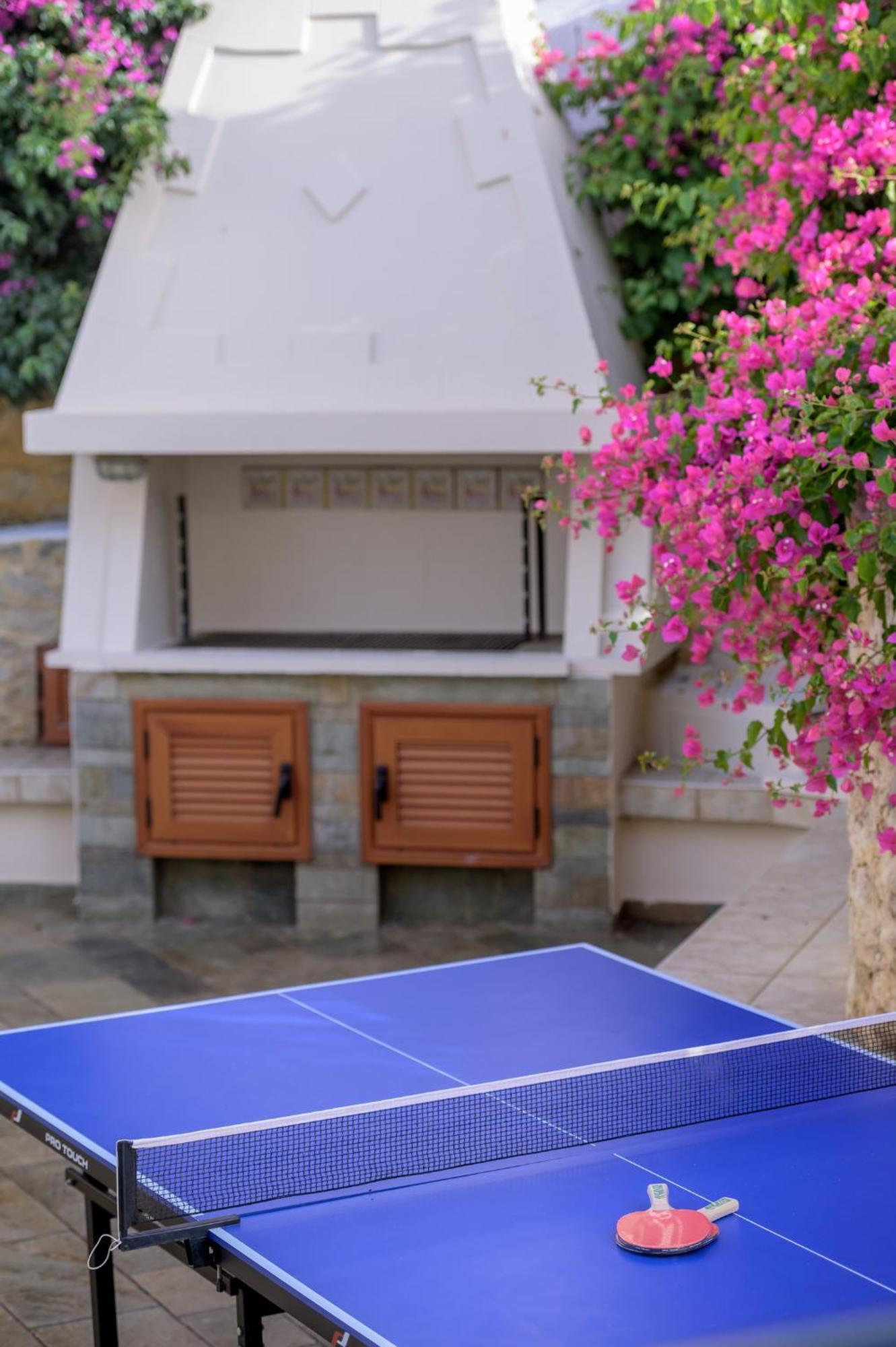 Villa Araucaria - Private Pool, Jacuzzi, Sea View Rethymno Exterior foto